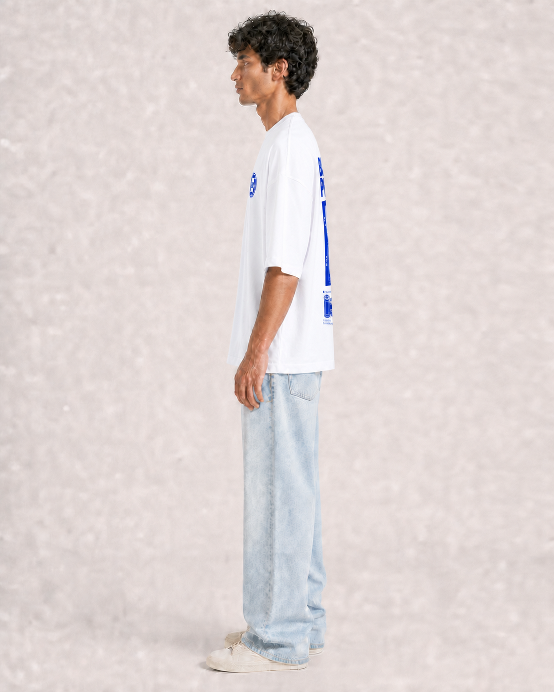 Blue Hour Photo Lab White model side fit