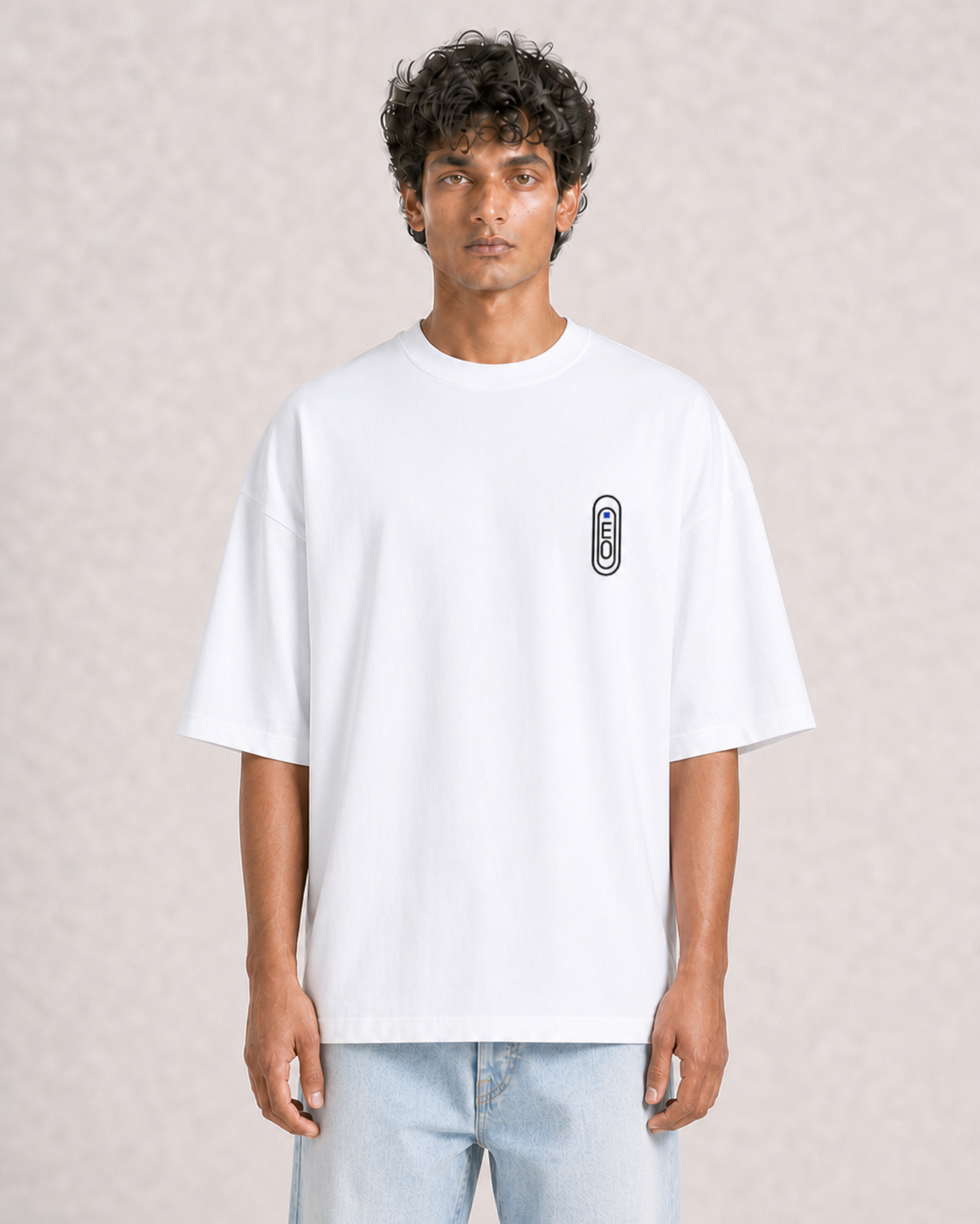 Everyday Objects Archive White model front pocket detail